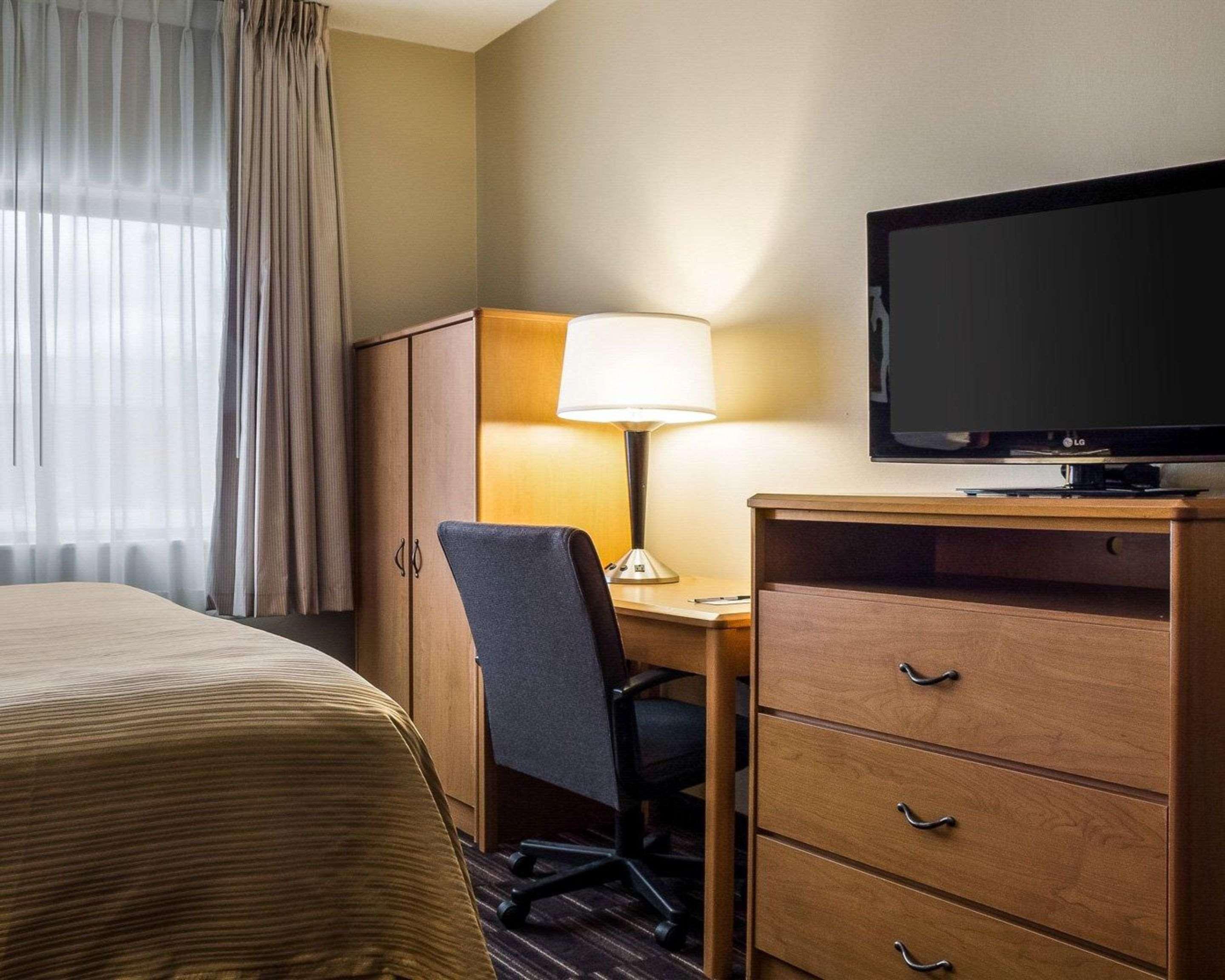 Hotel Quality Near West Acres Fargo