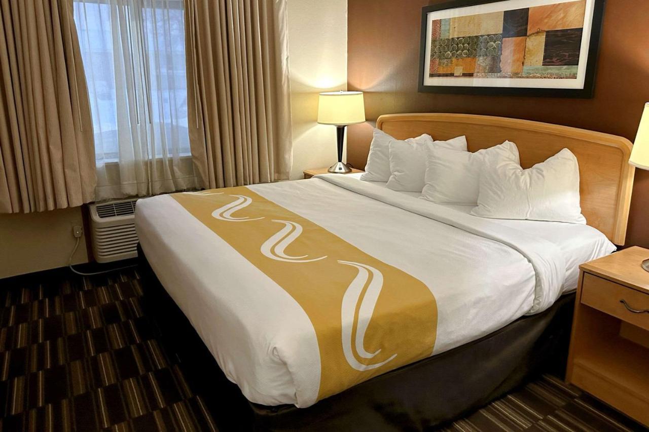 Hotel Quality Near West Acres 2*