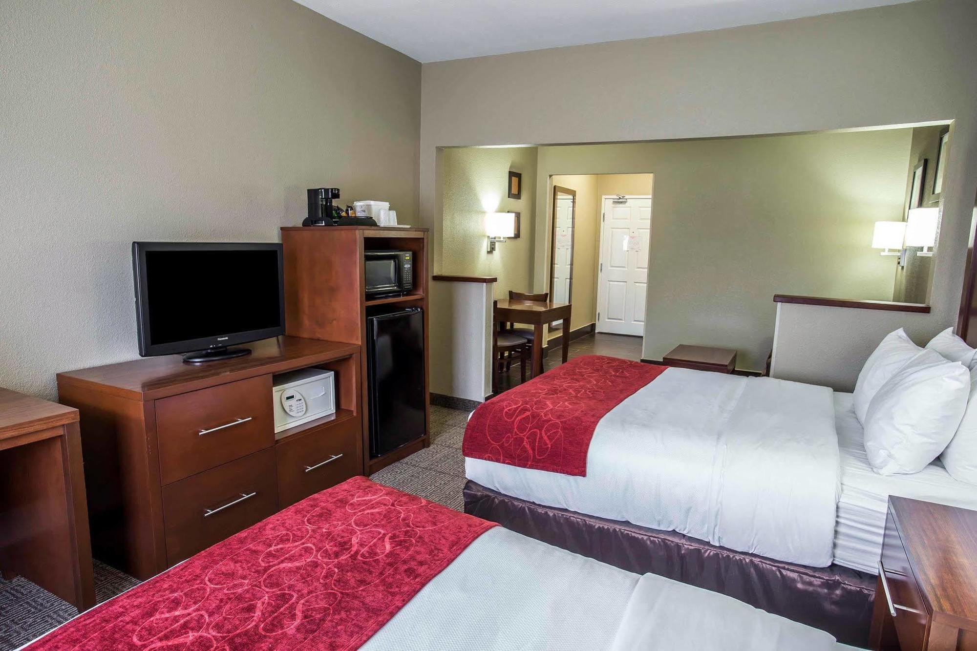 Hotel Quality Near West Acres Fargo