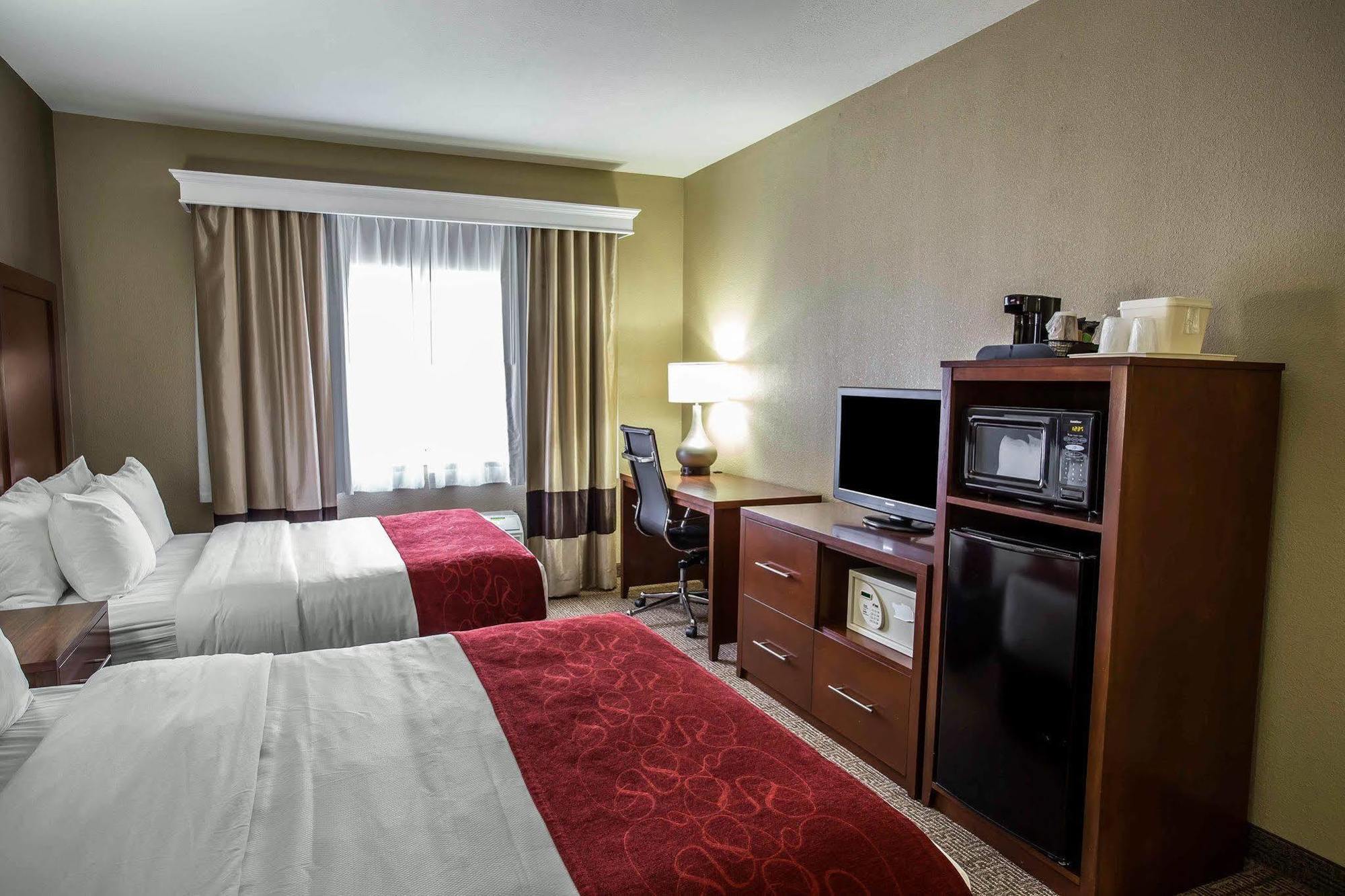 Hotel Quality Near West Acres 2*